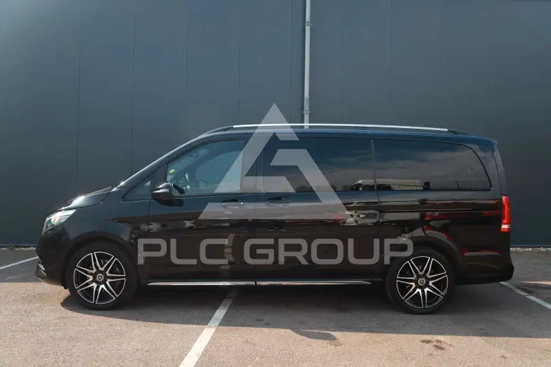 2023 Mercedes Benz V 300