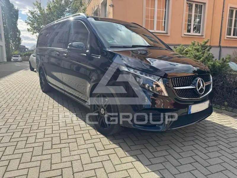 2023 Mercedes Benz V 300