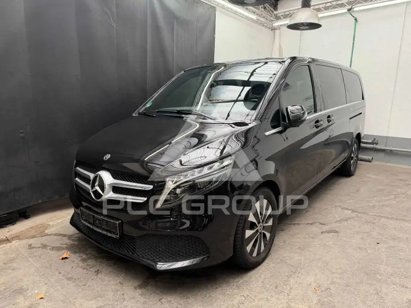 2023 Mercedes Benz V 300