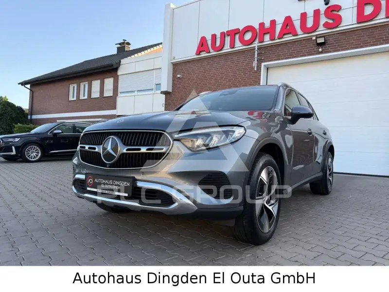2023 Mercedes Benz GLC 400