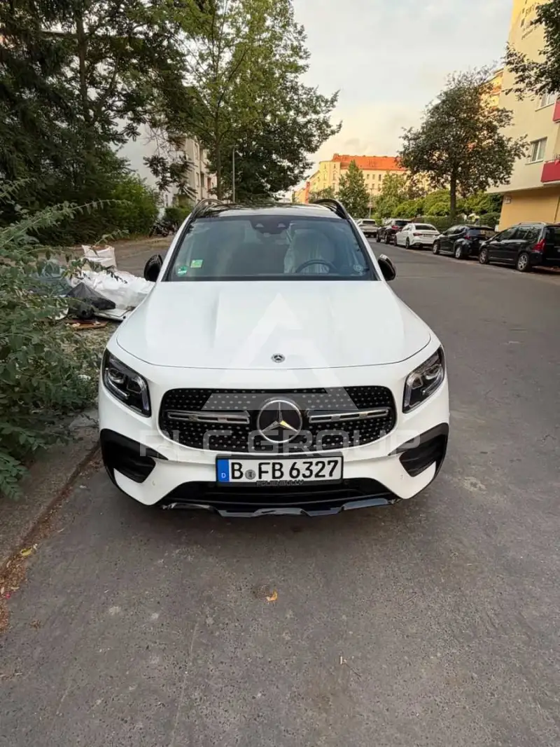 2023 Mercedes Benz GLB 220