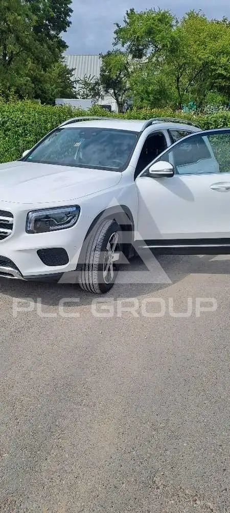 2023 Mercedes Benz GLB 220