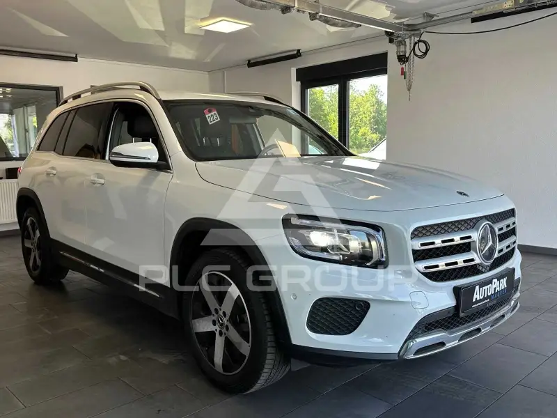 2023 Mercedes Benz GLB 220