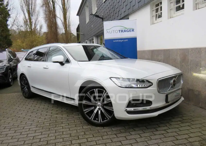 2023 Volvo V90