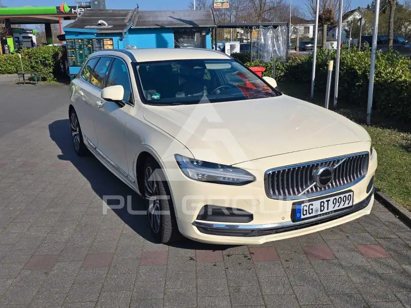 2023 Volvo V90