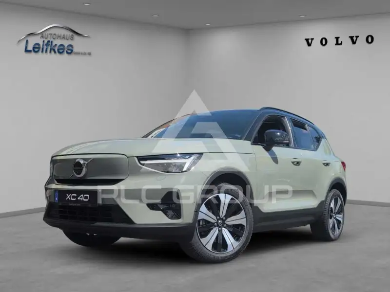 2023 Volvo XC40