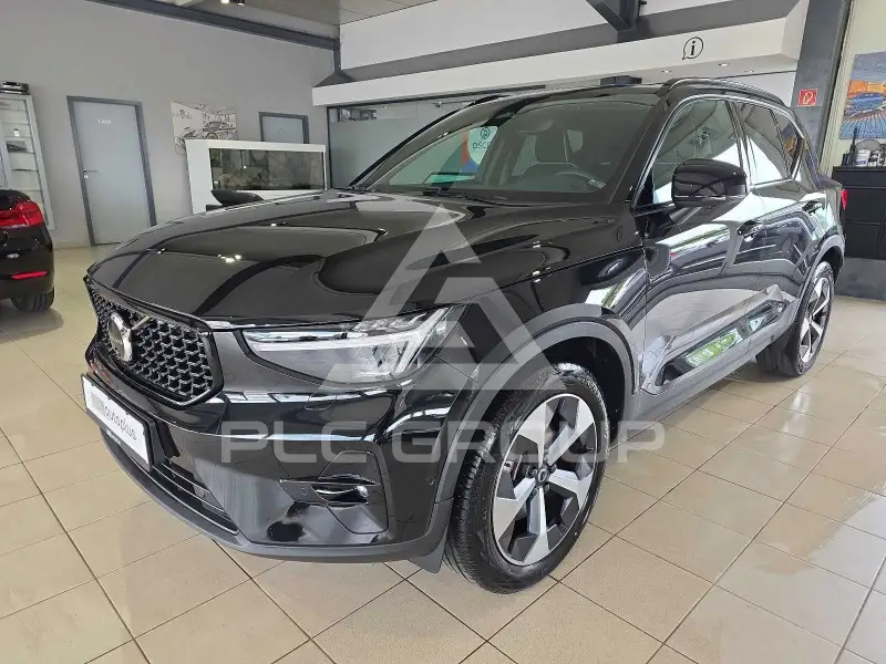 2023 Volvo XC40