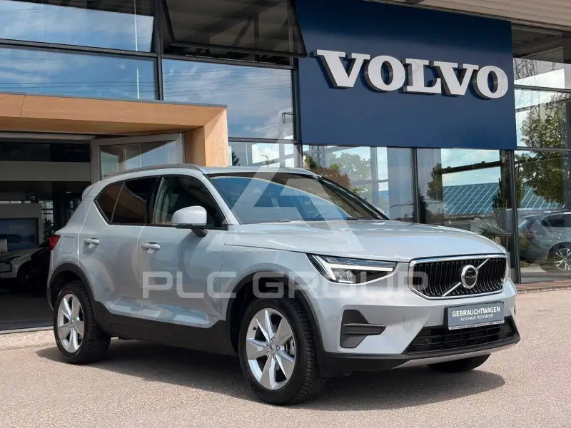 2023 Volvo XC40