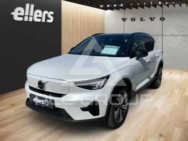 2023 Volvo XC40