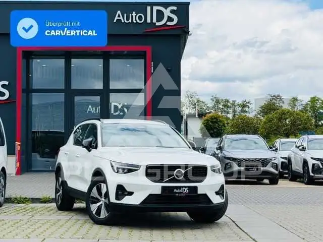 2023 Volvo XC40
