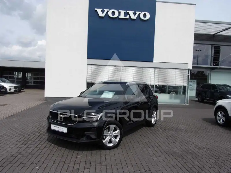 2023 Volvo XC40