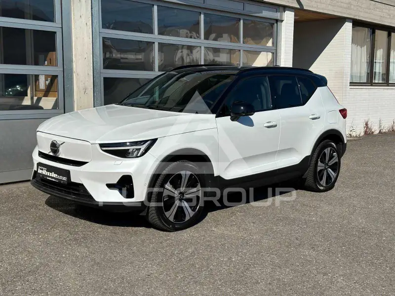 2023 Volvo XC40