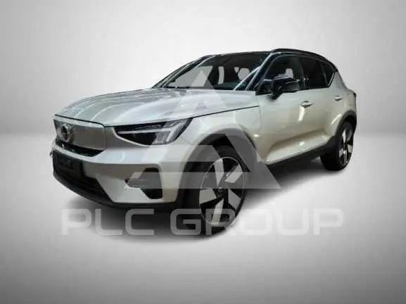 2023 Volvo XC40