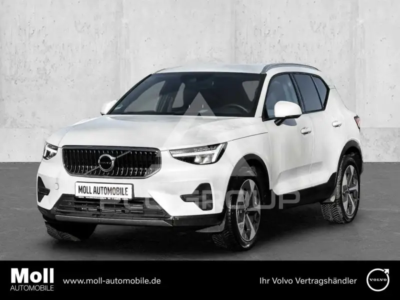 2023 Volvo XC40