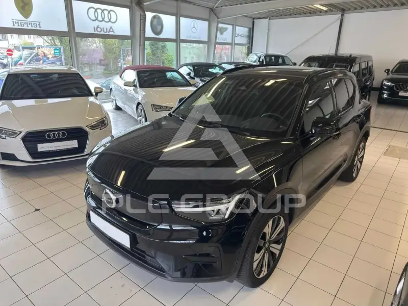 2023 Volvo XC40