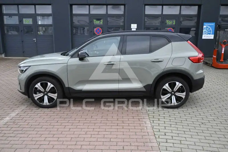 2023 Volvo XC40