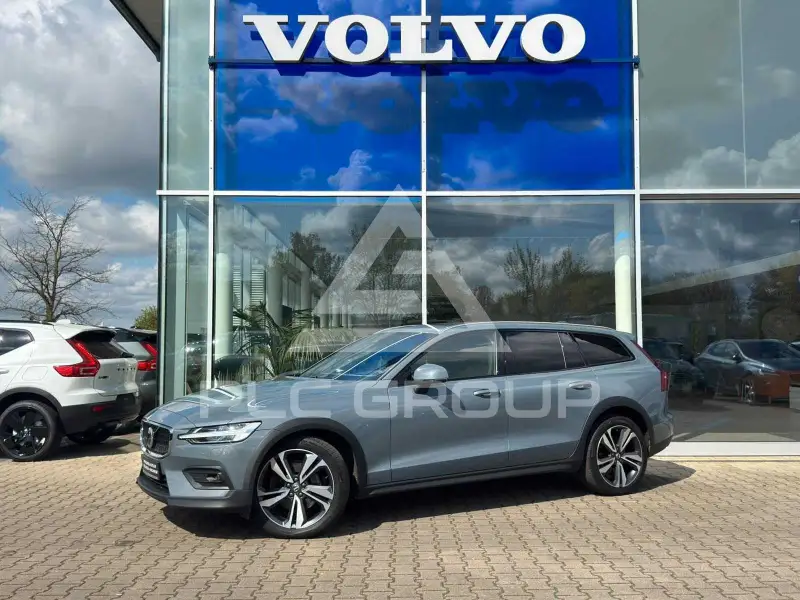 2023 Volvo V60