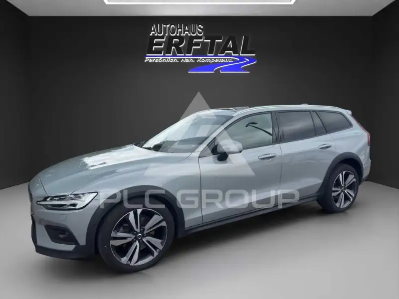 2023 Volvo V60