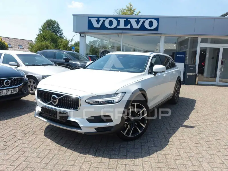 2023 Volvo V90