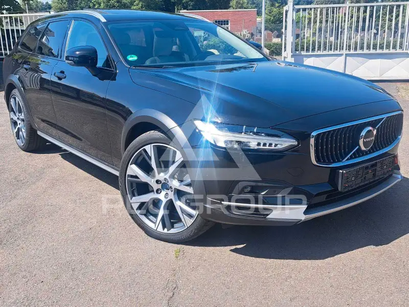 2023 Volvo V90