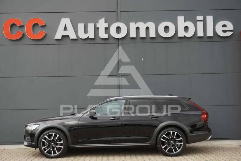 2023 Volvo V90