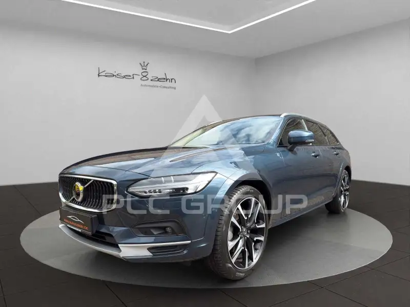 2023 Volvo V90