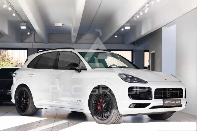2023 Porsche Cayenne