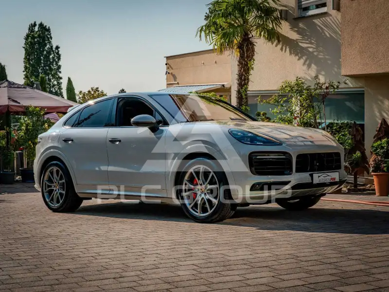 2023 Porsche Cayenne