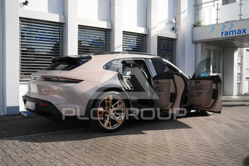 2023 Porsche Taycan