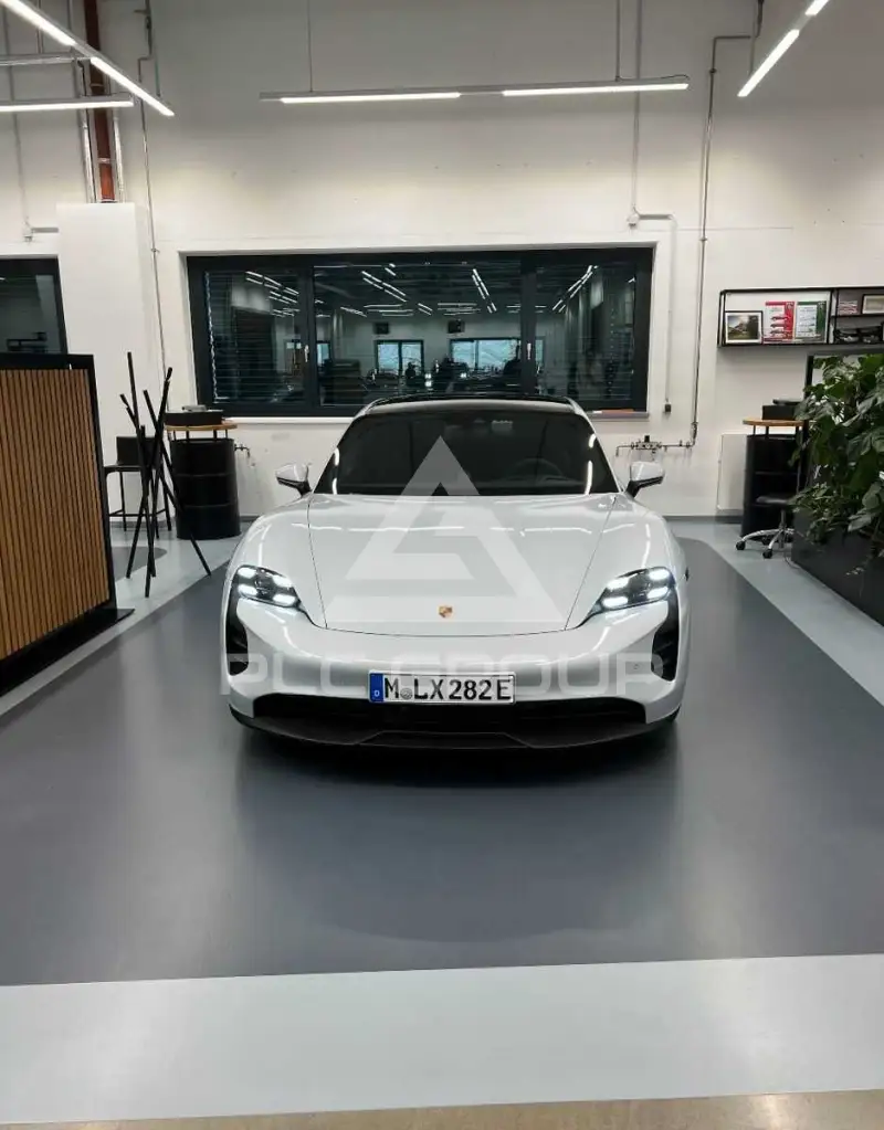 2023 Porsche Taycan