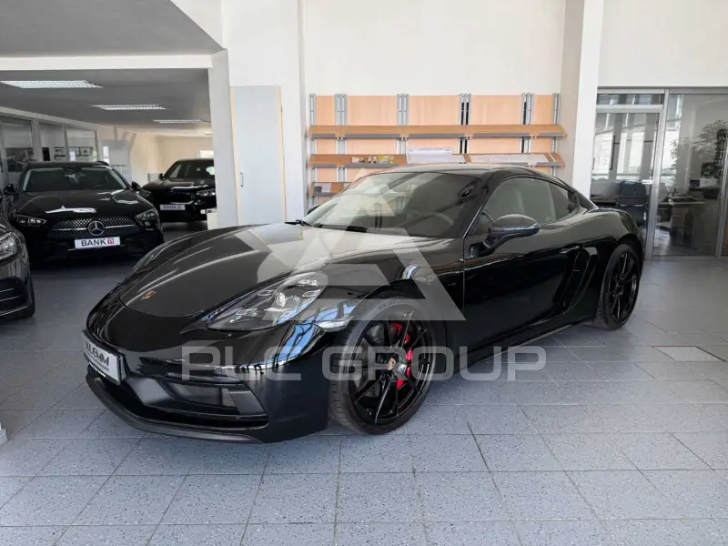 2023 Porsche Cayman