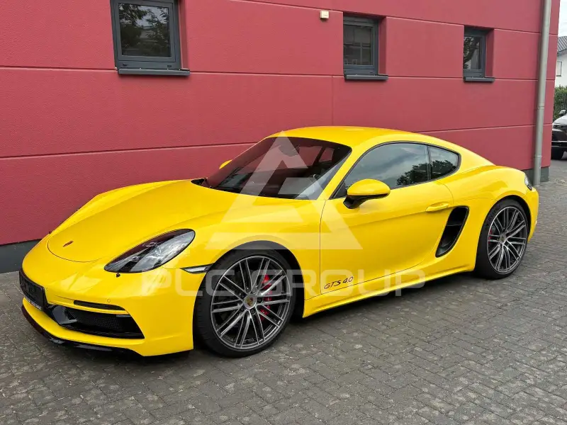 2023 Porsche Cayman
