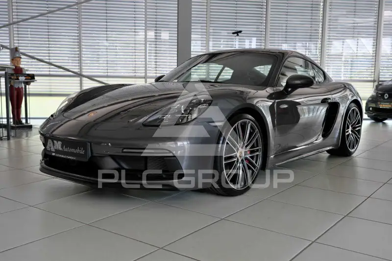 2023 Porsche Cayman