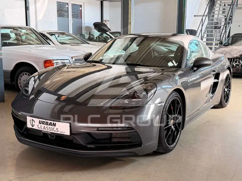 2023 Porsche Cayman