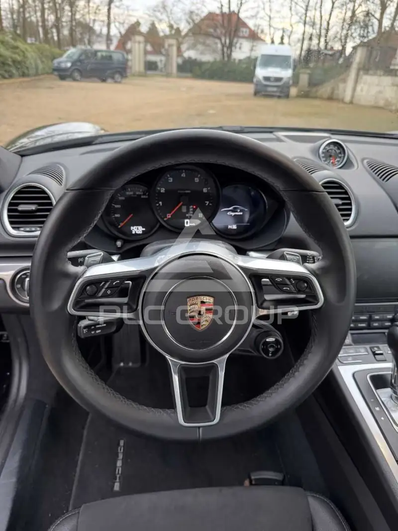 2023 Porsche Cayman
