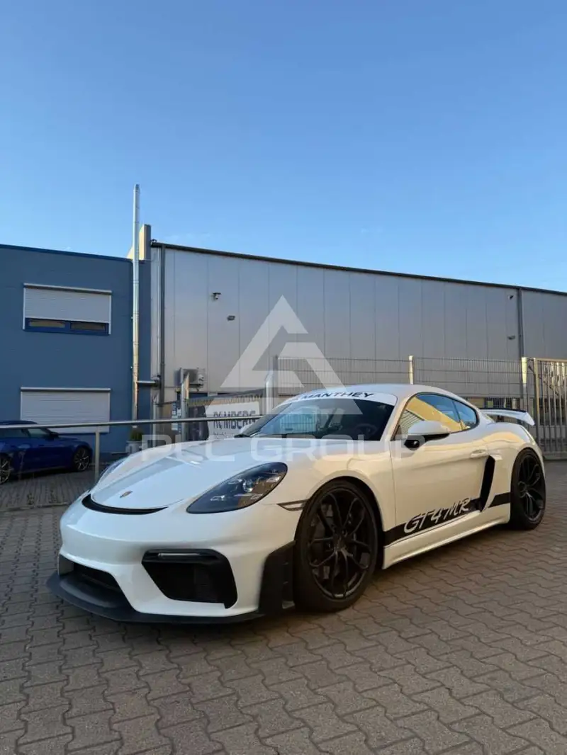 2023 Porsche Cayman