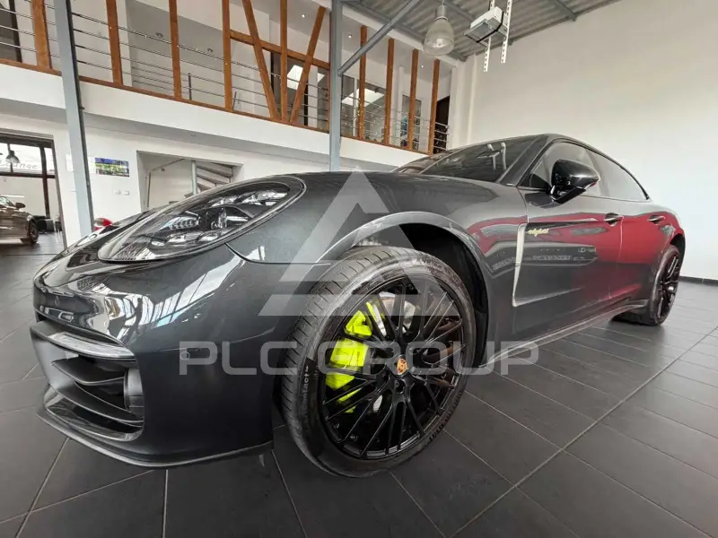 2023 Porsche Panamera