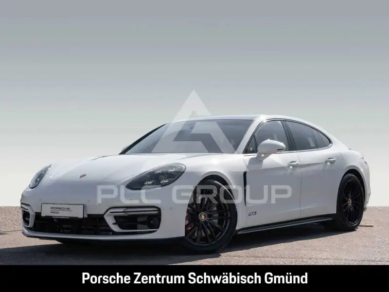 2023 Porsche Panamera
