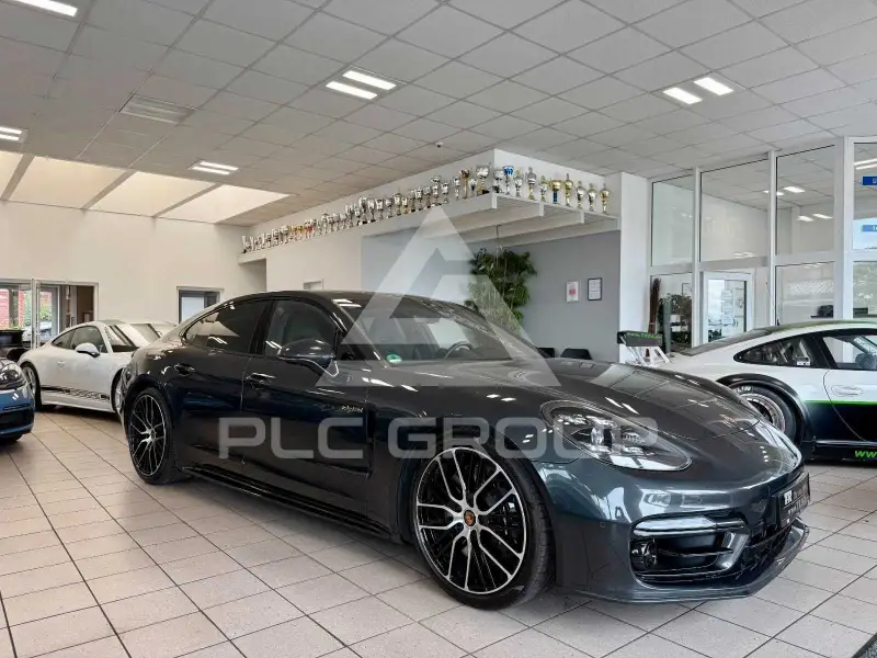 2023 Porsche Panamera