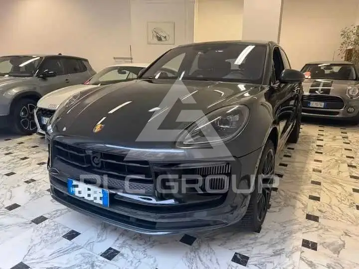 2023 Porsche MACAN