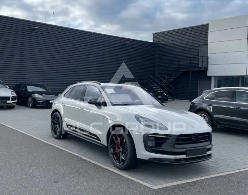 2023 Porsche MACAN