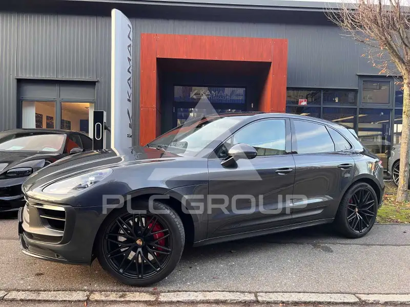 2023 Porsche MACAN