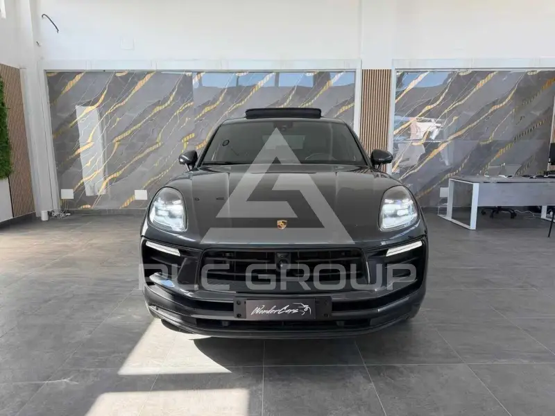 2023 Porsche MACAN