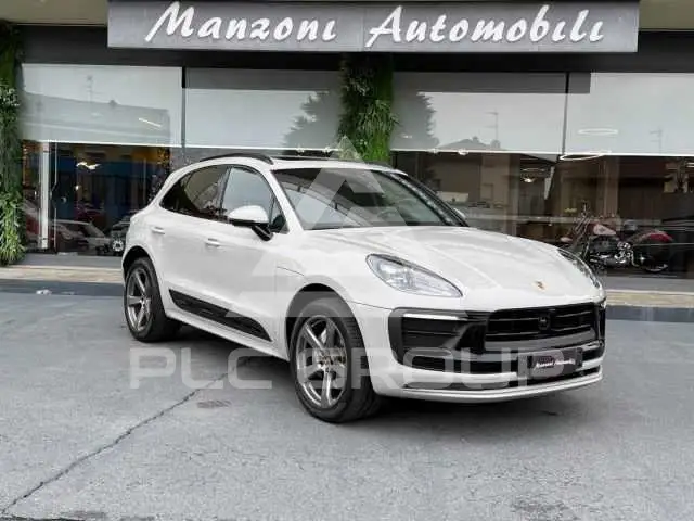 2023 Porsche MACAN