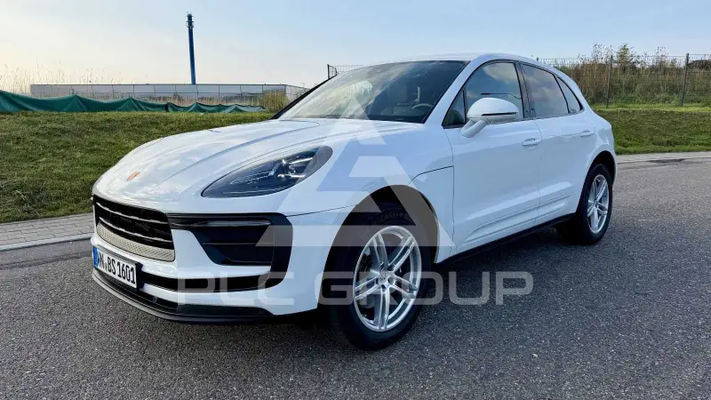 2023 Porsche MACAN
