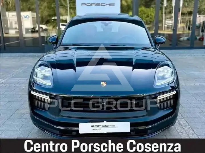 2023 Porsche MACAN