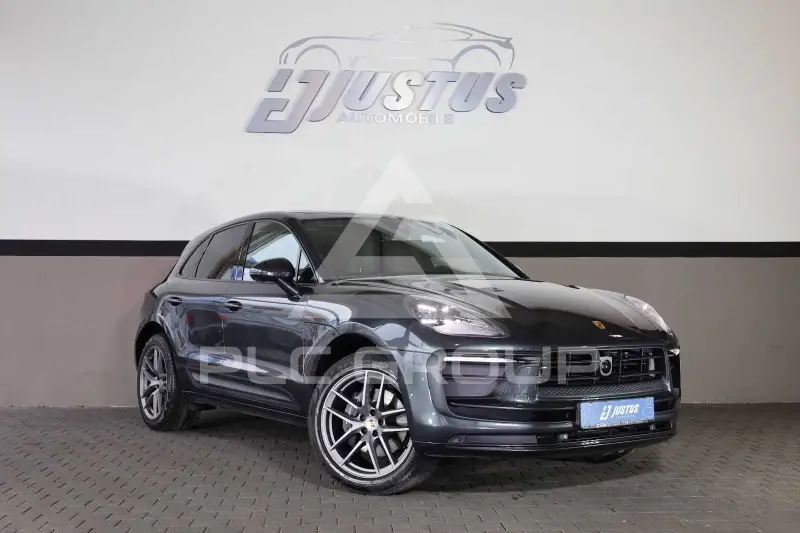 2023 Porsche MACAN