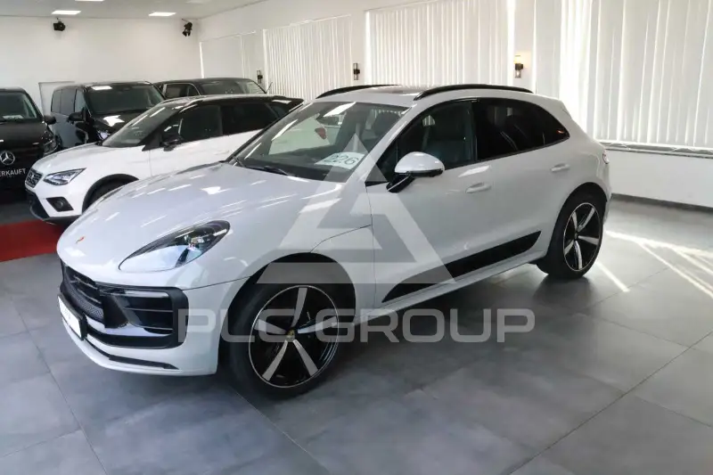 2023 Porsche MACAN