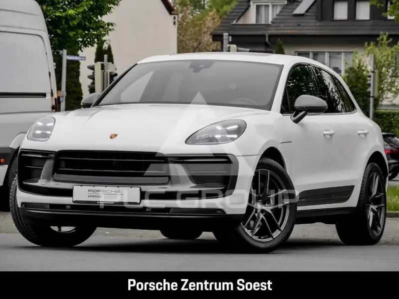 2023 Porsche MACAN