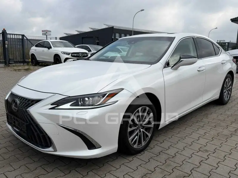 2023 Lexus ES300